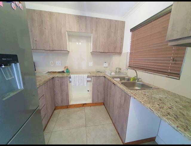 2 BEDROOM APARTMENT TO LET IN TOWNSEND ESTATE